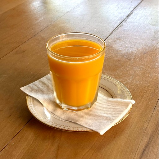 OJ/Apple Juice (Med)