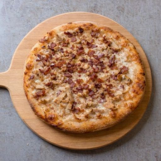 Garlic Chicken Pizza